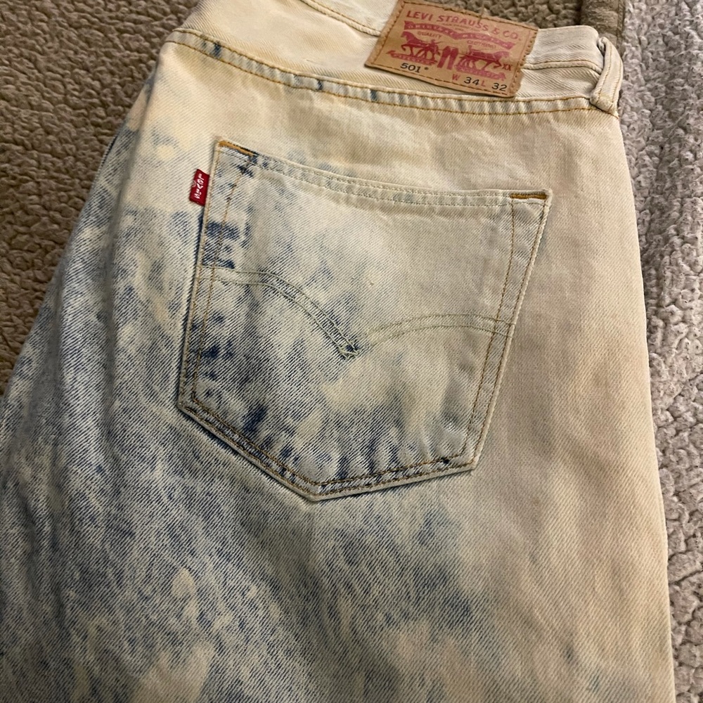 Levi 501 jeans